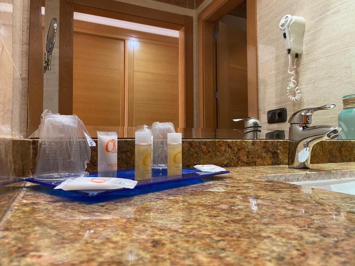 Hotel Montera Plaza Los Barrios Dış mekan fotoğraf