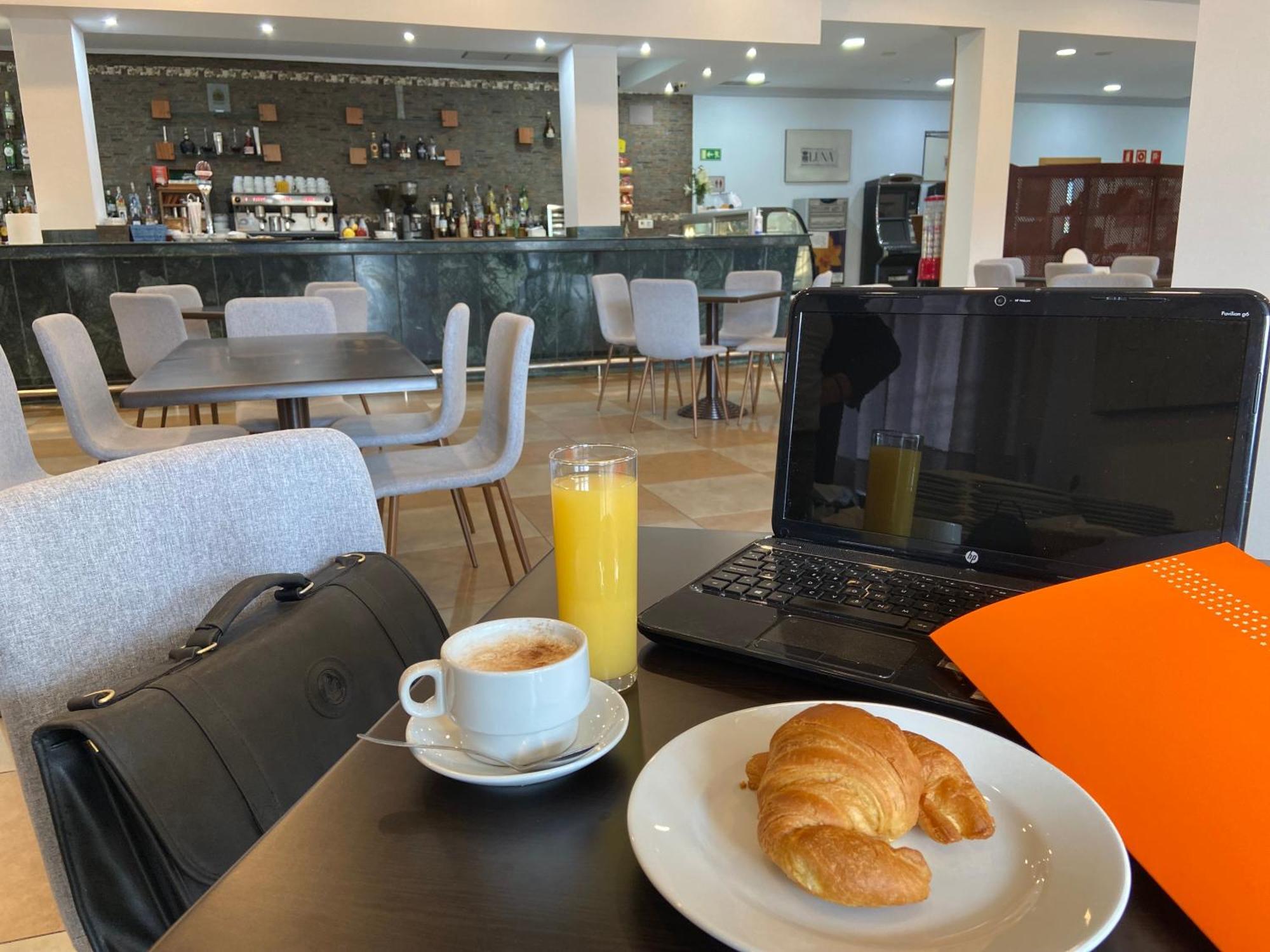 Hotel Montera Plaza Los Barrios Dış mekan fotoğraf